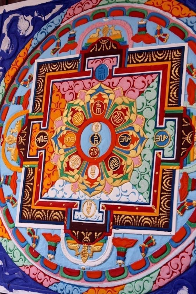 Picture shows a piece of expensive manistone.For its delicacy, this one has cost more than 10 days to finish.