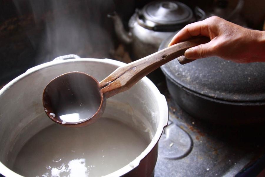 Cooking for guests is the happiest time in a day.