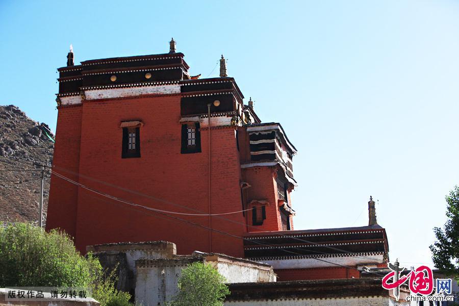 The Tashilhunpo monastery is the traditional seat of successive Panchen Lamas, the second highest ranking Lama in the Gelupa sect of Tibetan Buddhism. It is located next to Shigatse, the second-largest city in Tibet. Founded in 1447, it has established a high prestige among pilgrims. Many monks also yearn for this sacred place, for the unique way of learning sutras. Located on a hill, the name of the monastery, Tashilhunpo, means "heap of glory".[China.org.cn]