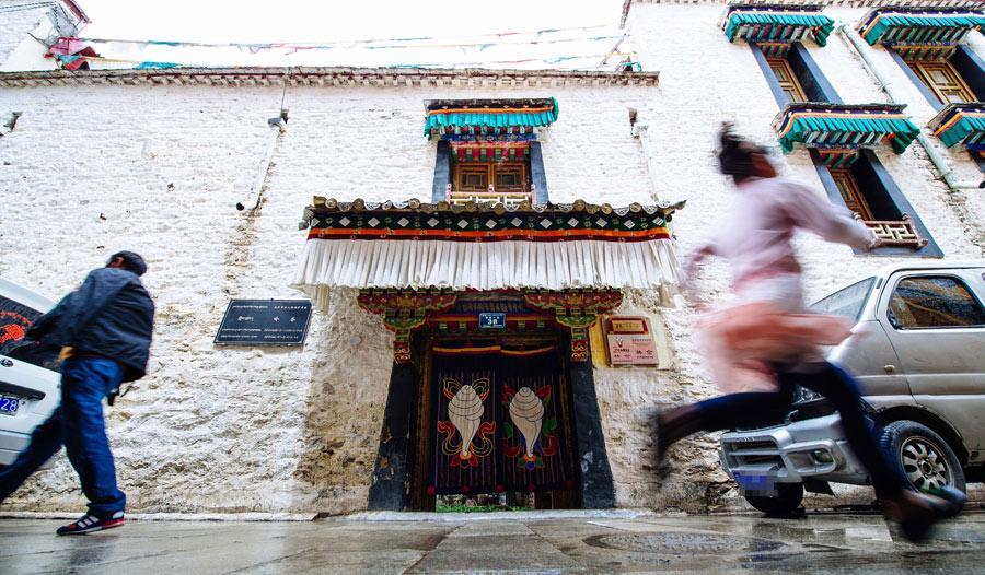 Giving ancient Tibetan houses new lives