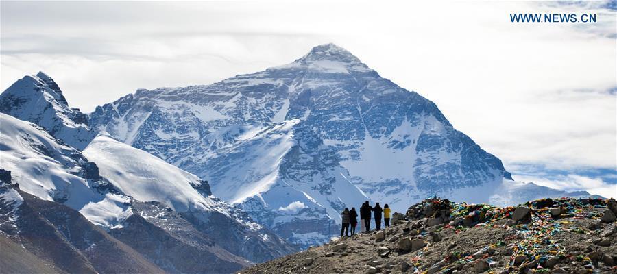 Photo taken on Nov. 23, 2015 shows a distant view of Mount Everest, the highest peak in the world which stands at an altitude of 8844.43 meters, in southwest China