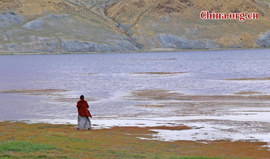 Sacred mountain, lake in Tibet