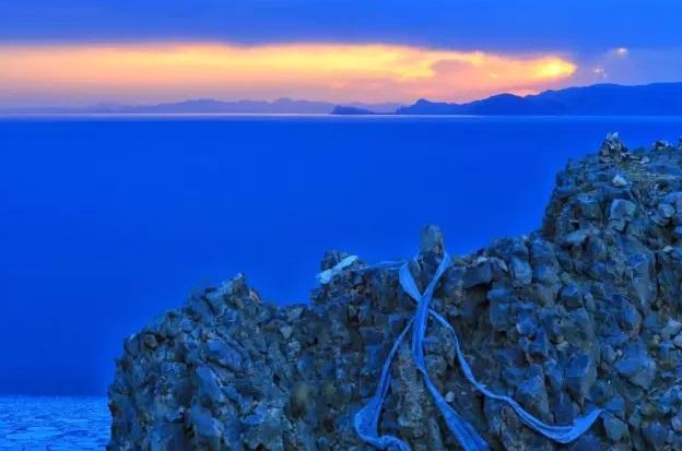 Namtso Lake, known as the "heavenly lake" in the Tibetan language, is one of the three holy lakes in the Tibet Autonomous Region that one should not miss when traveling in Tibet. Photo shows the beautiful scenery of Namtso Lake located between Tibet’s Damxung County and Palgon County, in southwest China’s Tibet Autonomous Region.