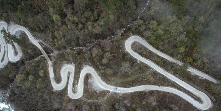 On Oct. 31, 2017, Metog Highway of Tibet linking Medog with its neighboring Bome County officially opened to traffic, which marks the end of the history that there is still counties without highway in China. The overall length of Metog Highway is 117.3 kilometers. Photo shows the bird’s eye view of Metog Highway in southwest China’s Tibet Autonomous Region, March 29, 2017.