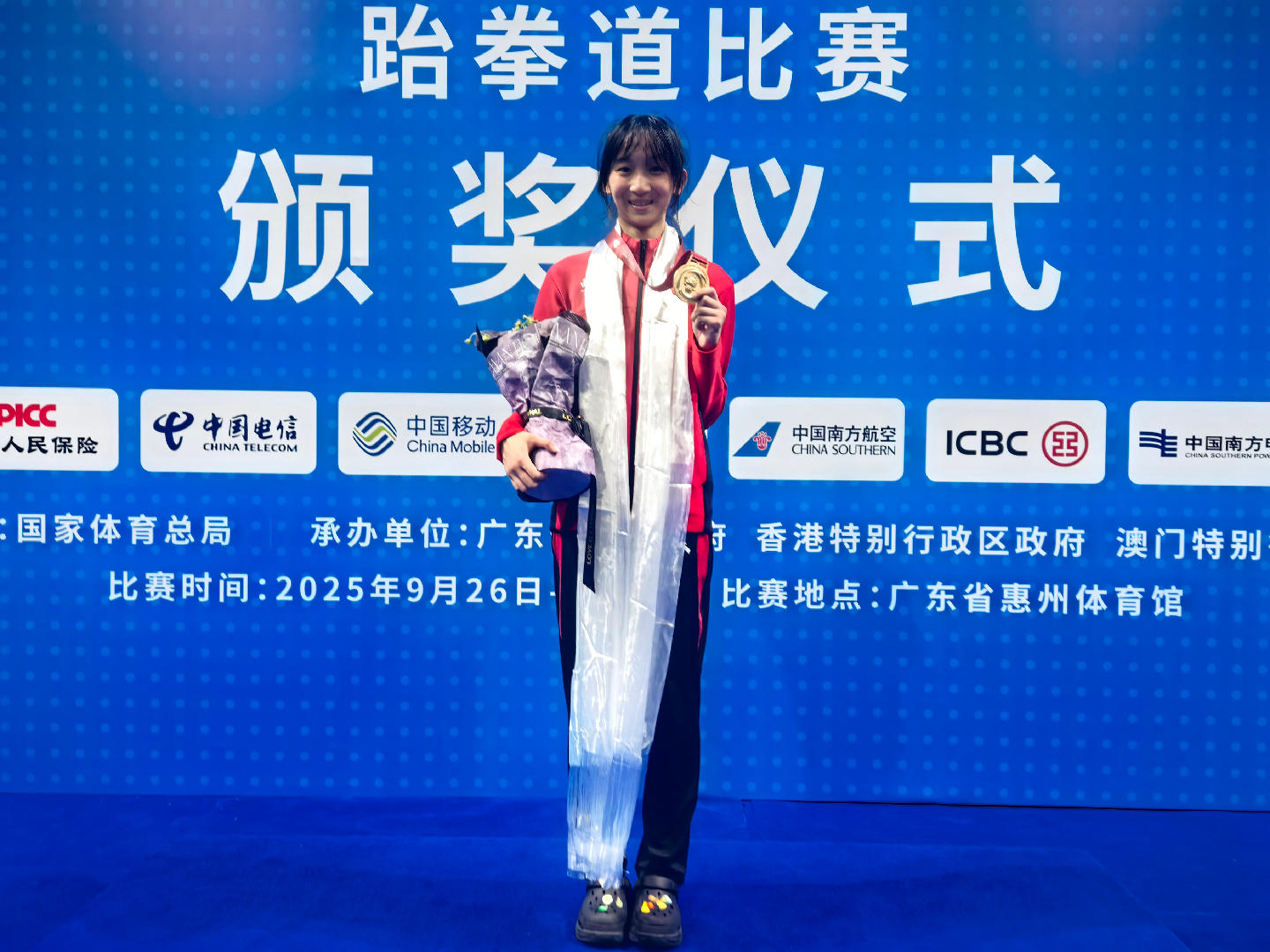 a952d5d672bc49bf55691bca3ce2141f.jpg