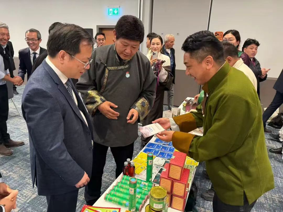 b6d193ee105df374dc52e8db4fcb289c.jpg b6d193ee105df374dc52e8db4fcb289c.jpg