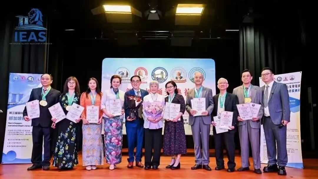 85e3db67cb283ee047a849d1947300c7.jpg 85e3db67cb283ee047a849d1947300c7.jpg